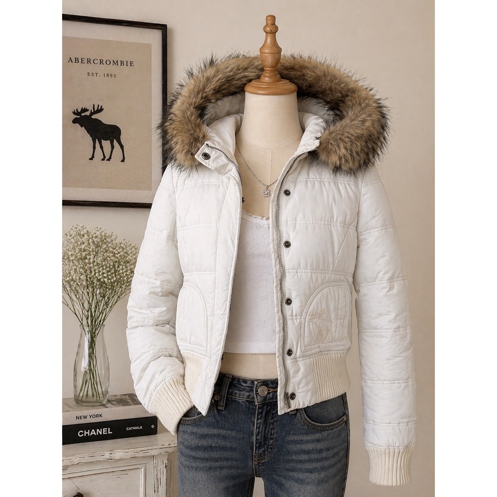 Y2K Abercrombie White Down Puffer Jacket Fur Hood Cropped Moose Logo Women's XL